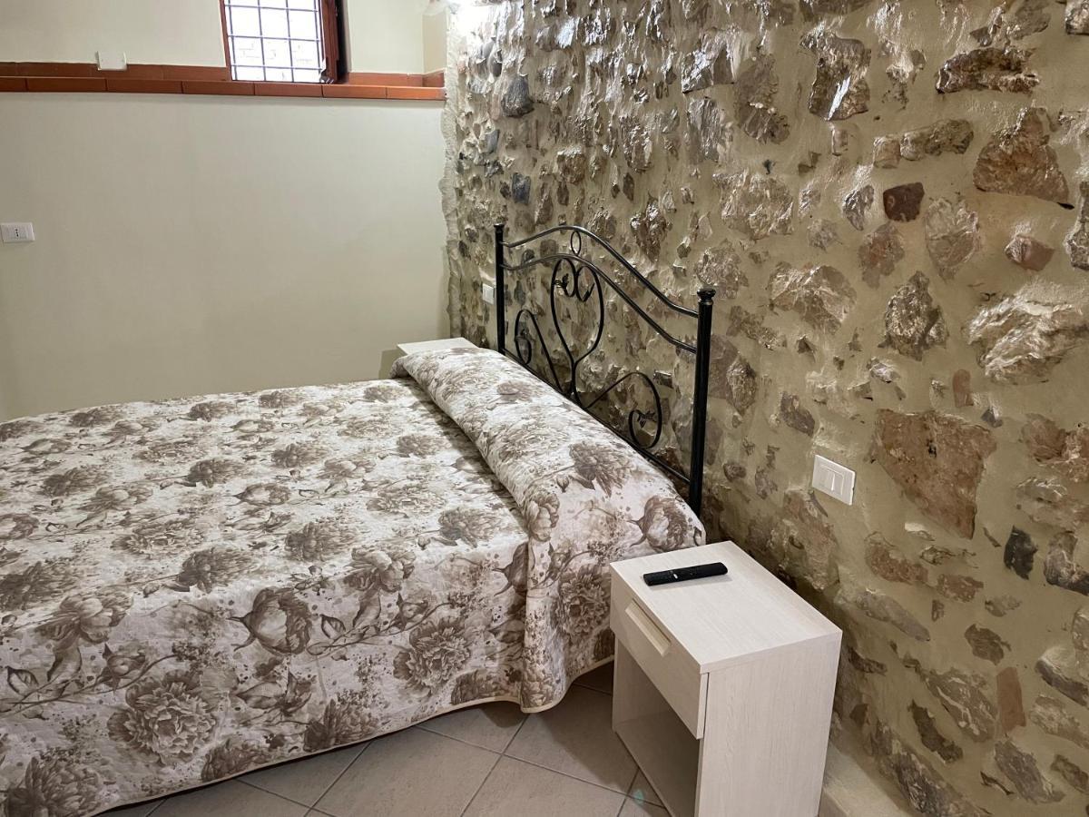 La Stanza Del Principe Bed & Breakfast Фонди Екстериор снимка