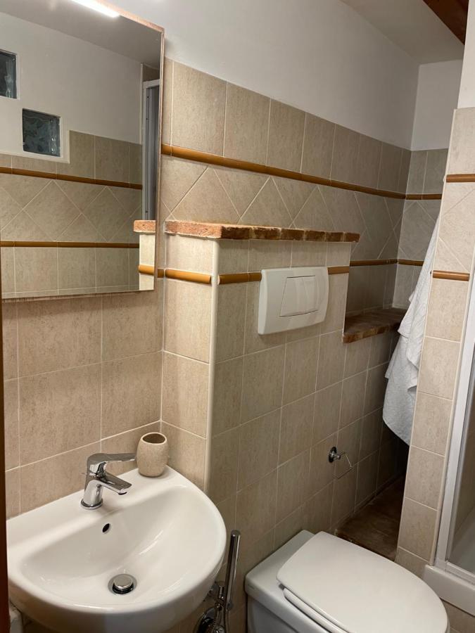 La Stanza Del Principe Bed & Breakfast Фонди Екстериор снимка
